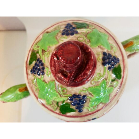 Vtg German Hand-Painted Ceramic Punch bowl SoupTureen Lid Castle Grapes Rhine - Picture 5 of 8